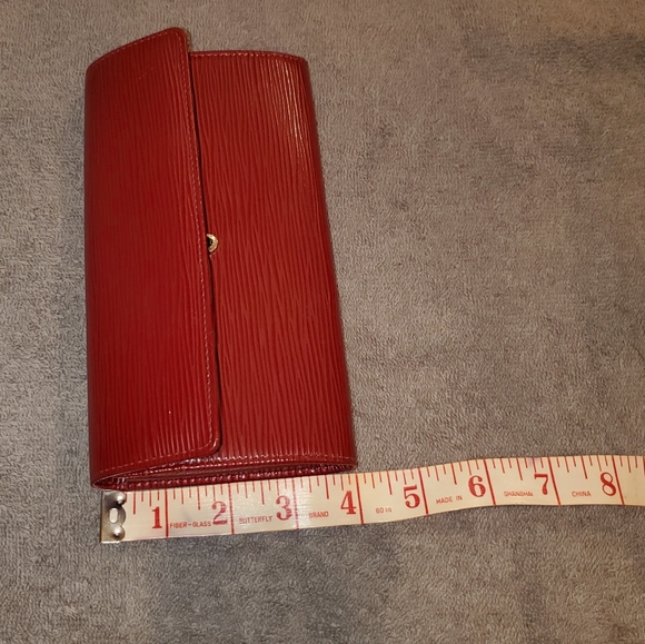 LOUIS VUITTON WALLET - Picture 8 of 14